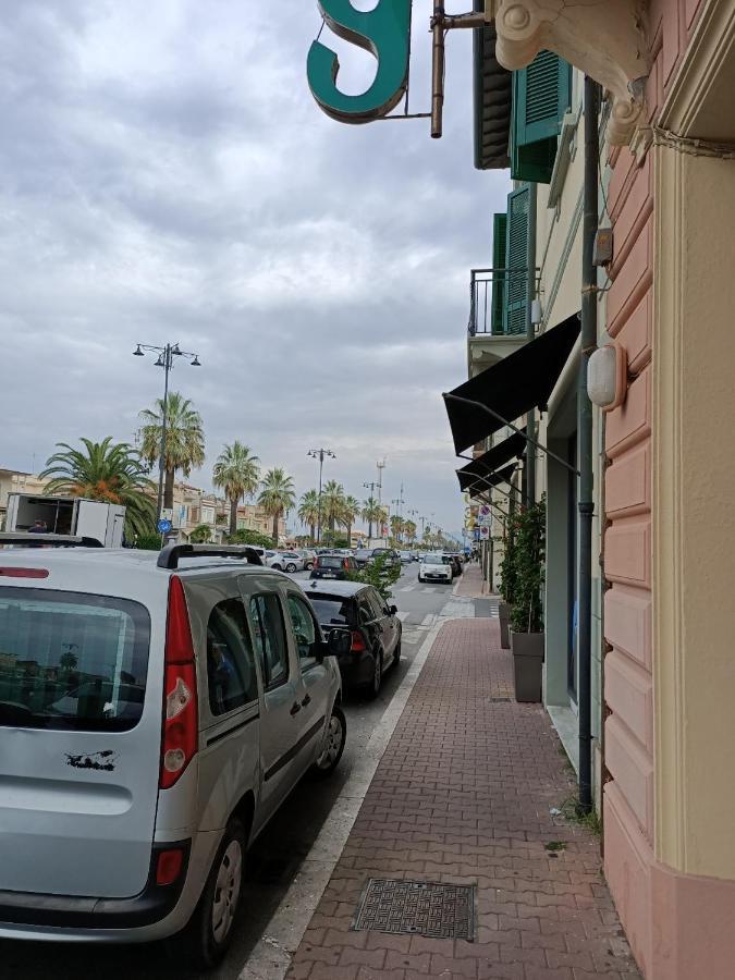 Hotel Liberty Viareggio Eksteriør billede