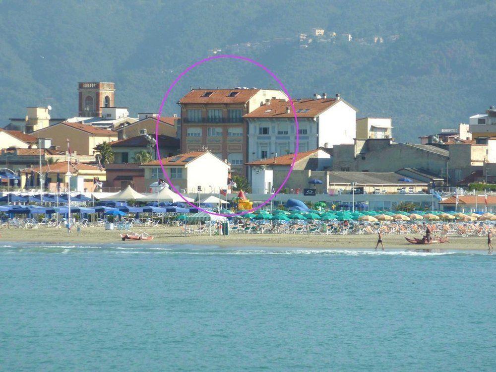 Hotel Liberty Viareggio Eksteriør billede